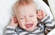 Slzivosť – príčiny, choroby a liečba Čo robiť, ak je dieťa plačlivé
